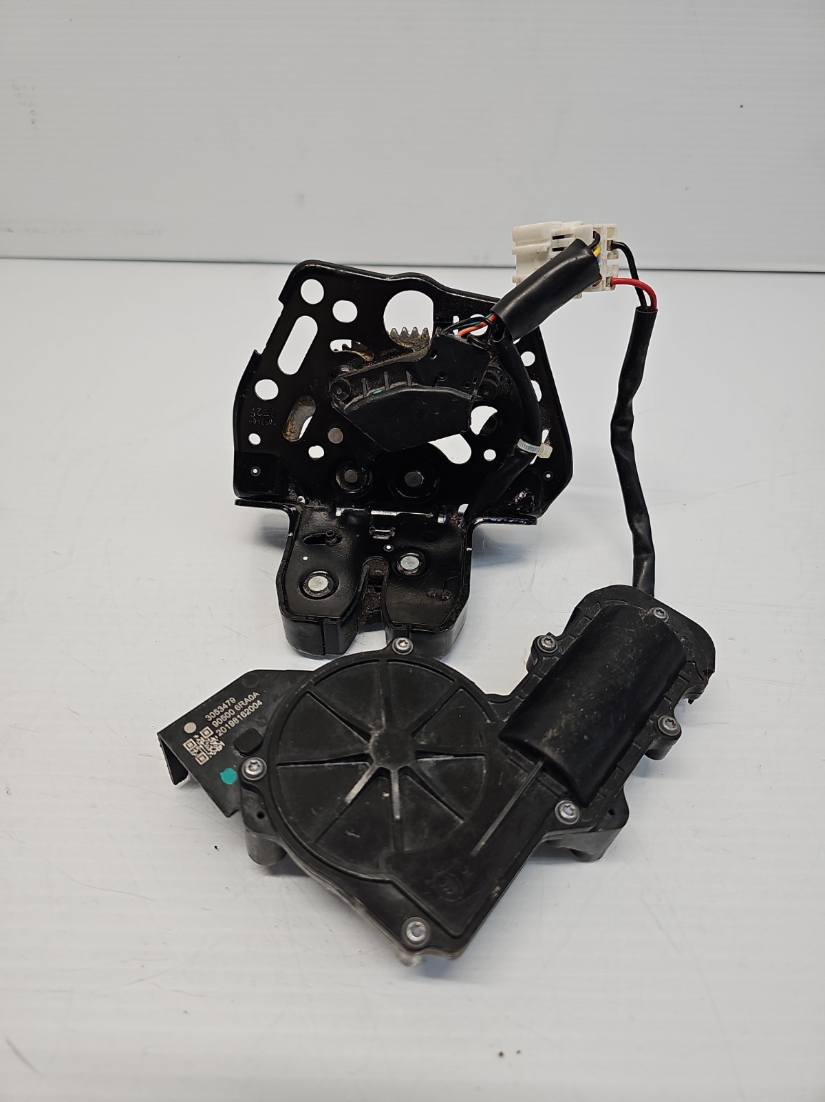 2021-2025 NISSAN ROGUE LIFTGATE TAILGATE TRUNK LID LATCH LOCK ACTUATOR MOTOR OEM