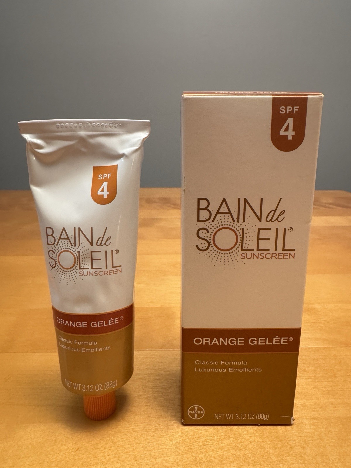 Bain de Soleil Orange Gelée Sunscreen SPF 4 Gelée   **Seal has been opened **