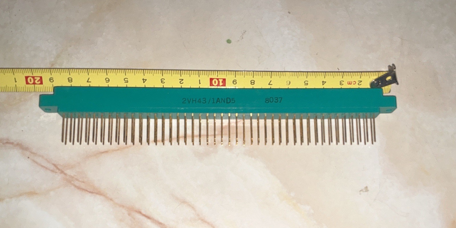 Vtg. Viking Electronics 2VH43-1AND5 86-Pin Gold Plated Backplane Connector -NSN Vtg. Viking Electronics 2VH43-1AND5 86-Pin Gold Plated Backplane Connector -NSN