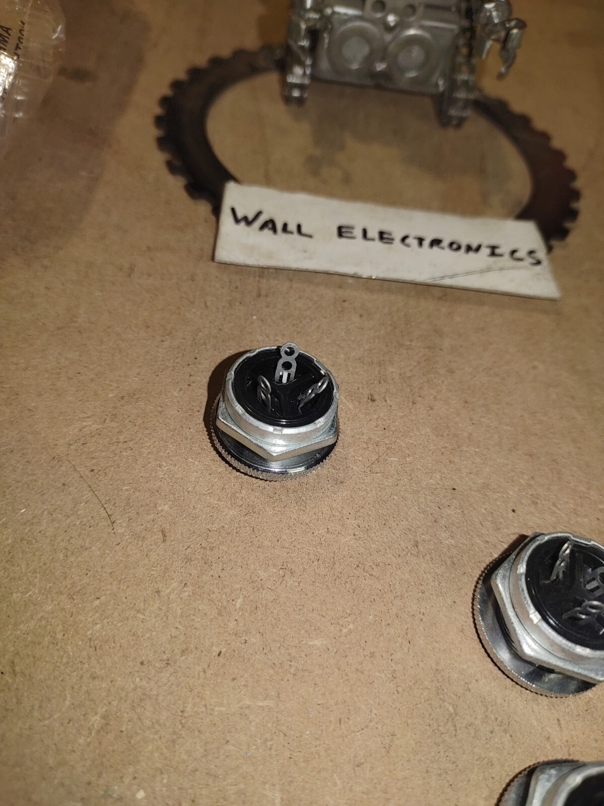 Amphenol MC3F 91 3 Pin Female Connector 91-MC3F =NEW= ONE =