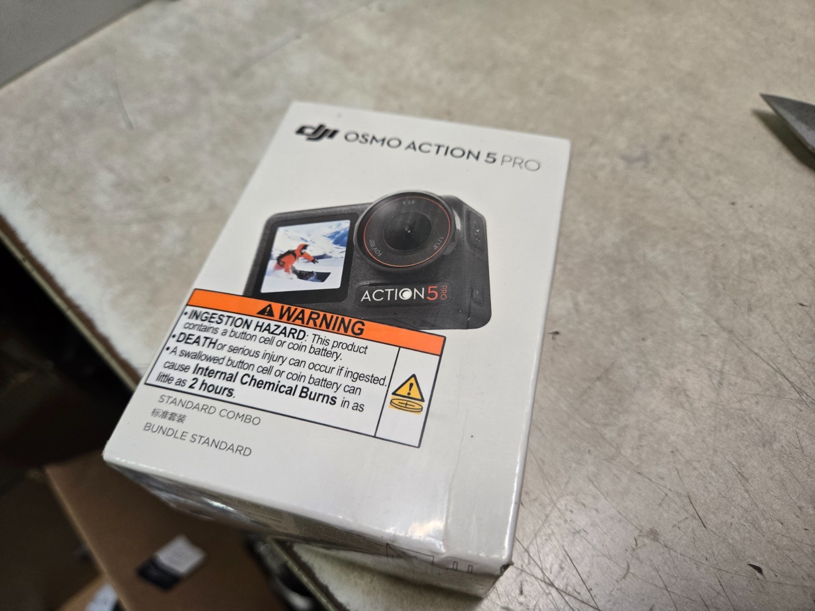 FACTORY SEALED GENUINE  DJI Osmo Action 5 Pro Standard Combo Action Camera