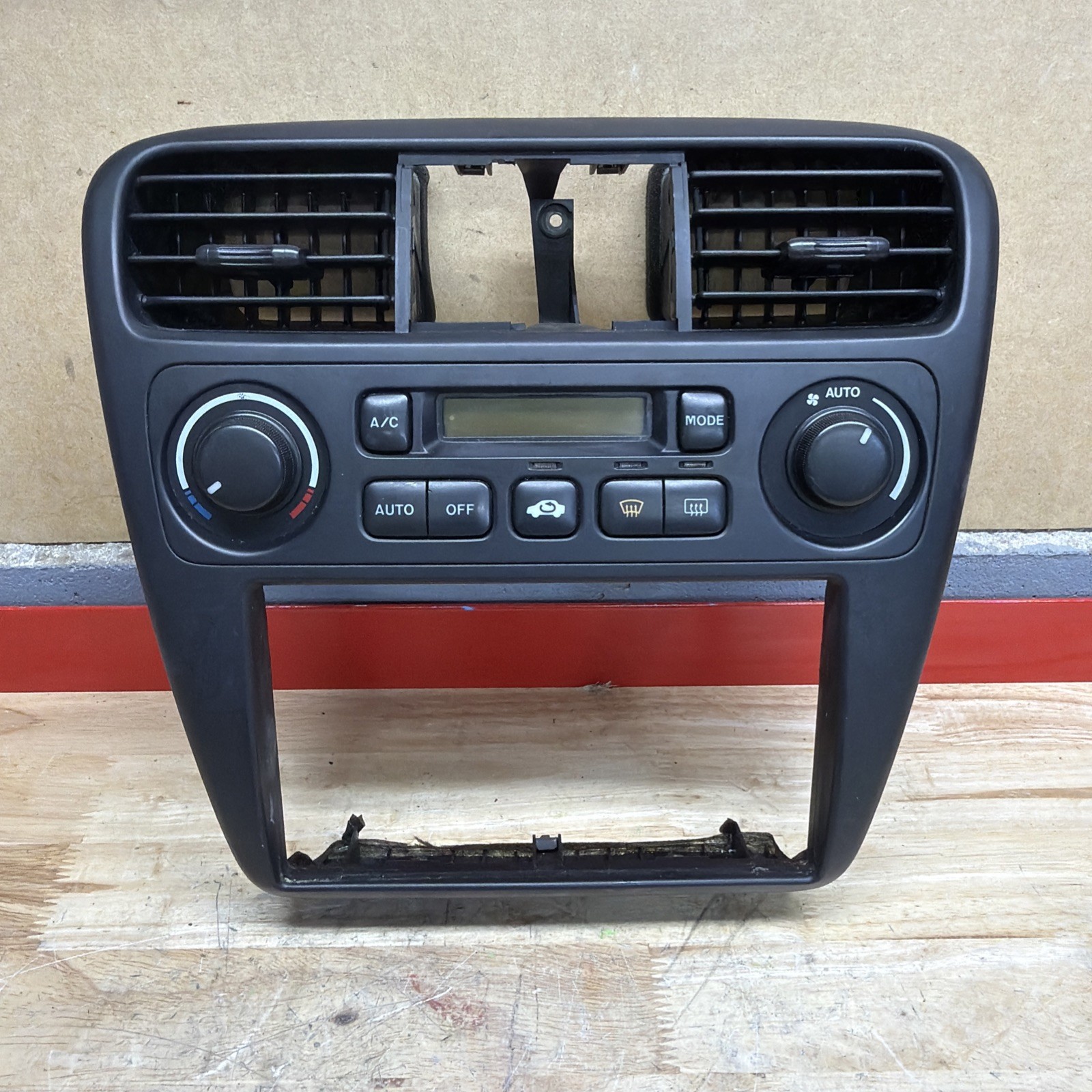 2000-02 Honda Accord Center Dash Climate Control  A/C Bezel Panel OEM