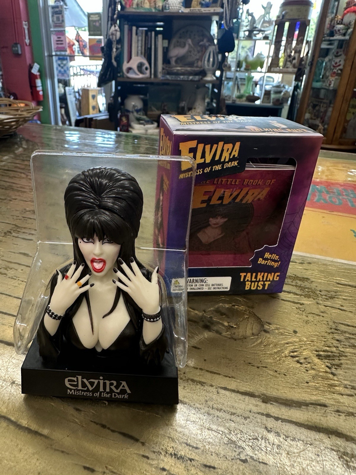 Elvira Mistress of the Dark 3\