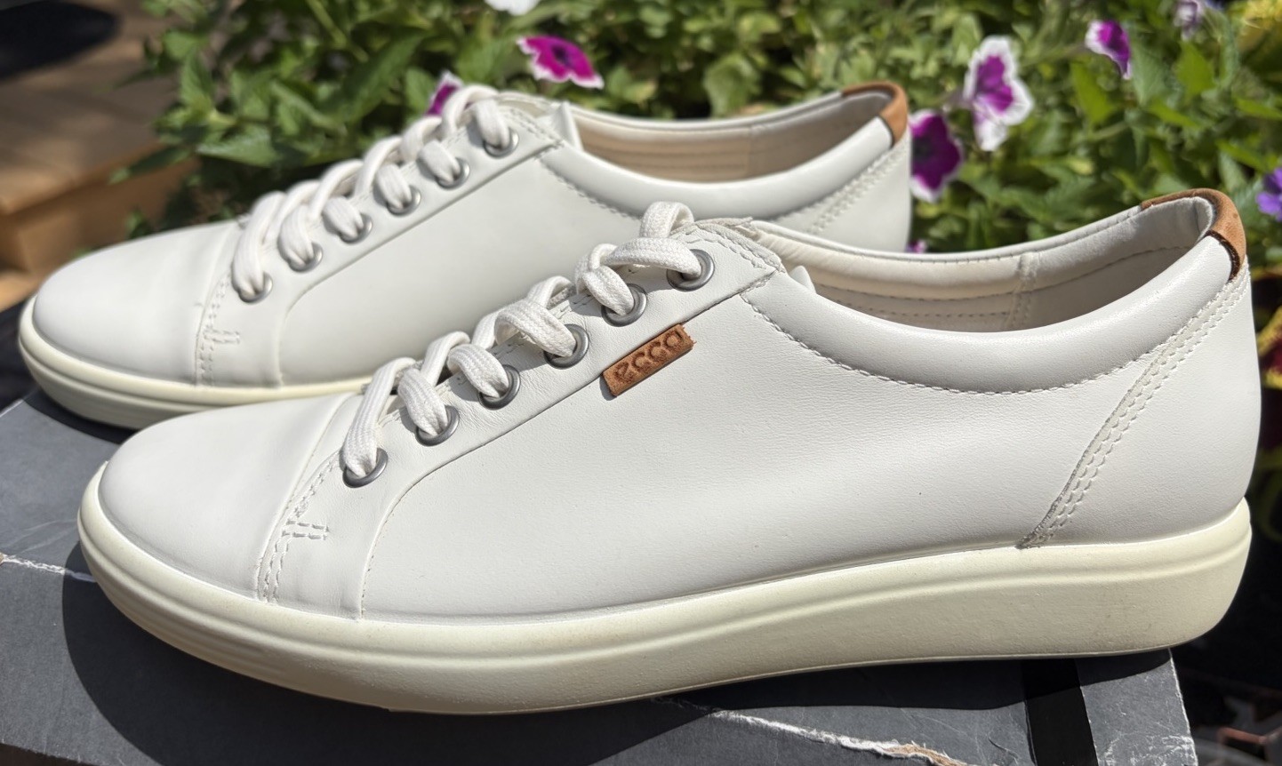NEW in Box ECCO Soft 7 White Leather Lace Up Sneaker-Shoe, Women’s Size 38/7-7.5 NEW in Box ECCO Soft 7 White Leather Lace Up Sneaker-Shoe, Women’s Size 38/7-7.5