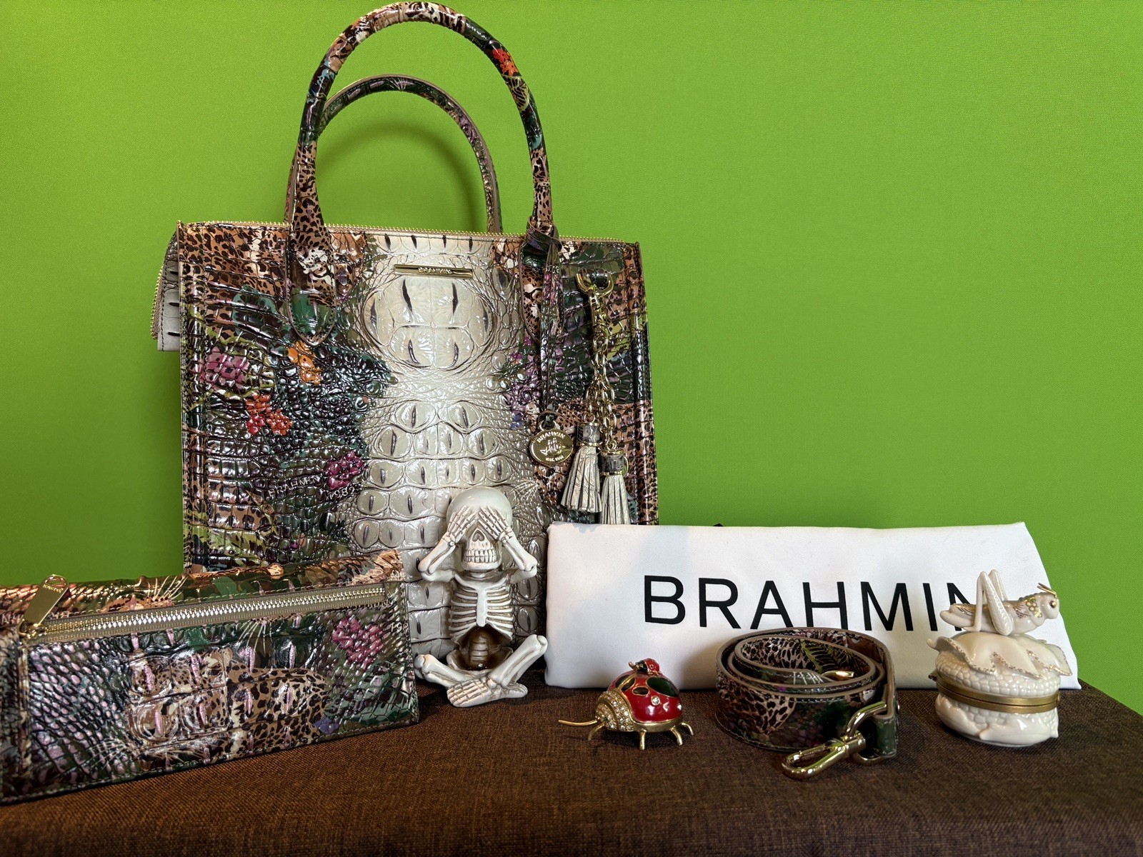 BRAHMIN CAROLINE ACADIA OMBRE W/TASSEL AND ADY WALLET 