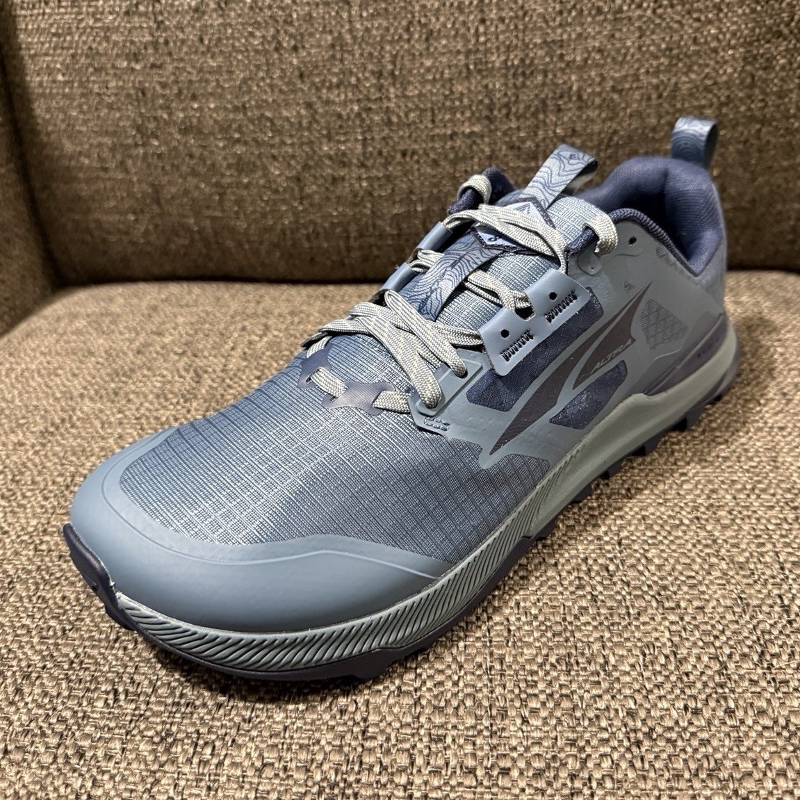 Altra Lone Peak 8 Men\'s Blue Trail Running Shoes - size 8.5 - NIB Altra Lone Peak 8 Men\'s Blue Trail Running Shoes - size 8.5 - NIB