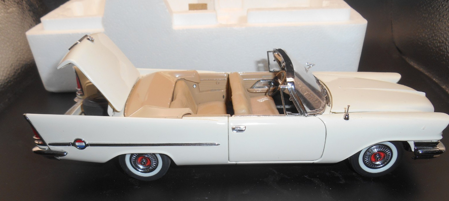 Danbury Mint 1957 Chrysler 300C Convertible With Original Box Danbury Mint 1957 Chrysler 300C Convertible With Original Box
