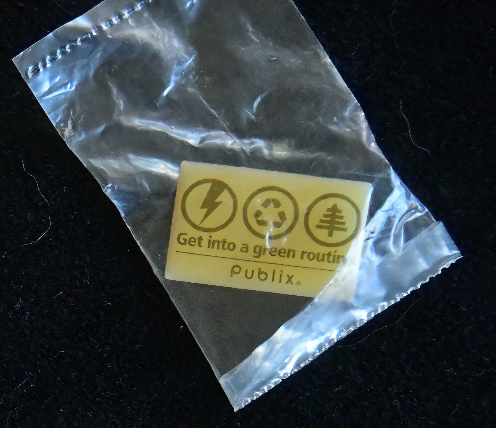 Publix Rare 'Get Into A Green Routine' Lapel Pin NEW SEALED Publix Rare 'Get Into A Green Routine' Lapel Pin NEW SEALED