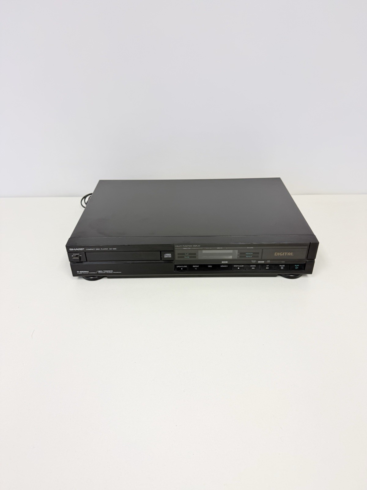 Vintage 1987 Sharp DX-650 CD Player 3 Beam 20TR Digital Single Disc Player