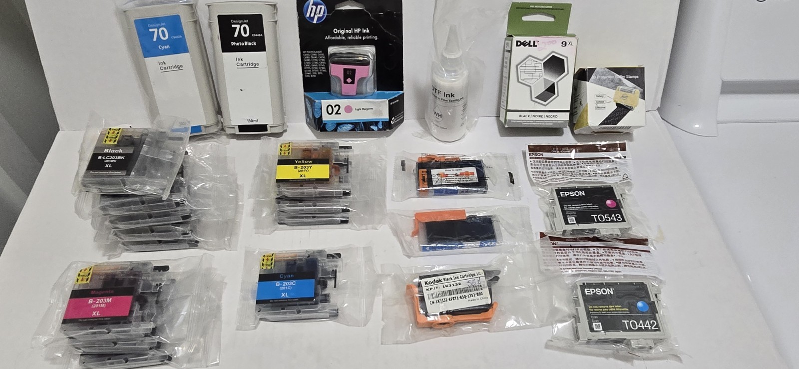 Huge Mixed Printer Ink Cartridge Lot 22 Pc - HP, Epson, Brother Compatible, Dell Huge Mixed Printer Ink Cartridge Lot 22 Pc - HP, Epson, Brother Compatible, Dell