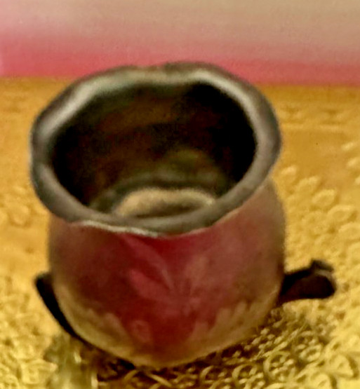 Antique Royal mfg.co. Toothpick Holder with Wish Bone on Bottom Antique Royal mfg.co. Toothpick Holder with Wish Bone on Bottom