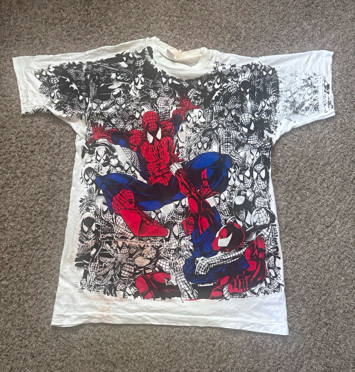 Rare Vintage Marvel 1995 Spider-Man AOP T-Shirt Size XL stains show in photos Rare Vintage Marvel 1995 Spider-Man AOP T-Shirt Size XL stains show in photos