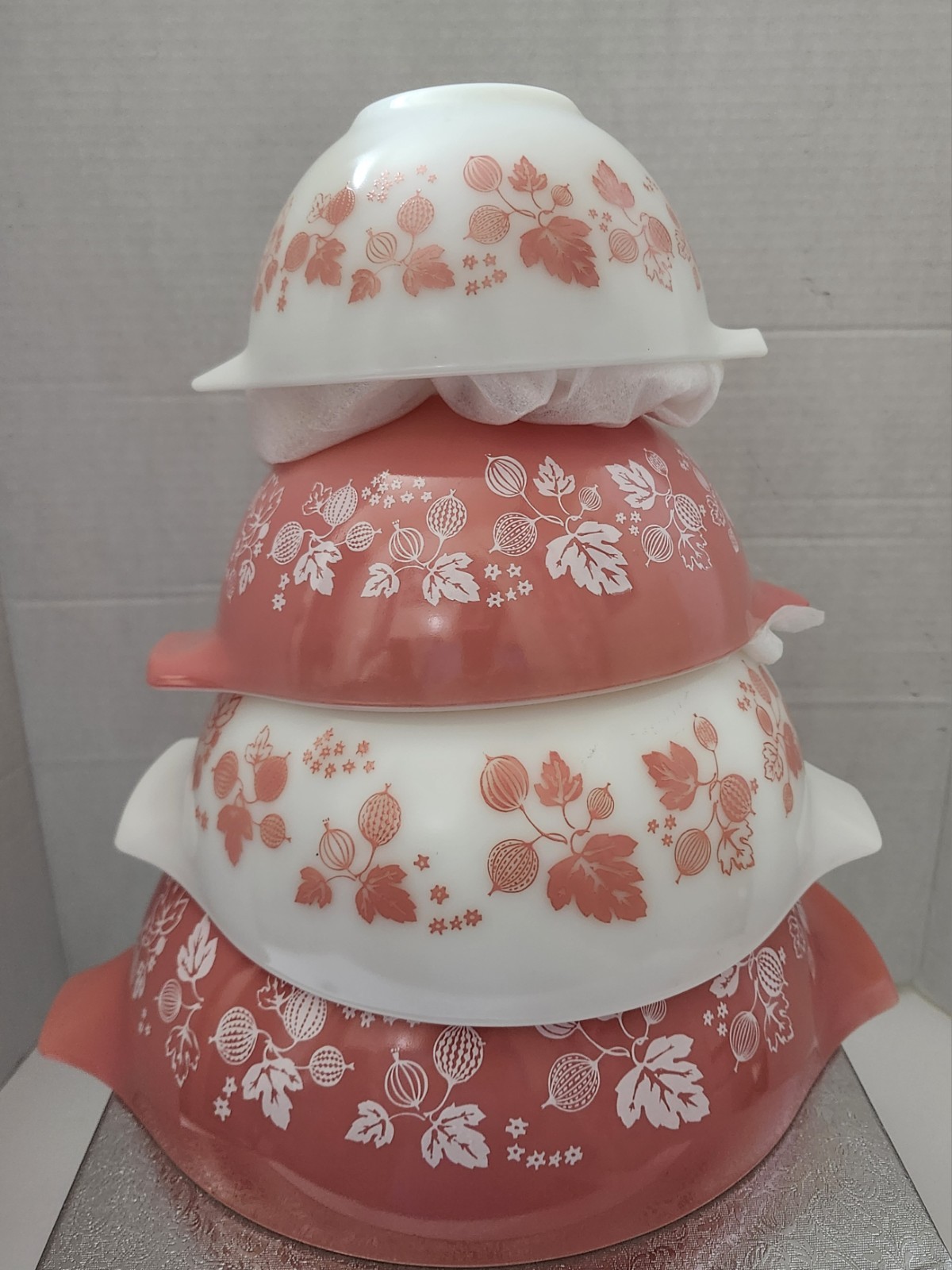 Vintage Pyrex Pink Gooseberry Cinderella Nesting Bowl Set of 4 Vintage Pyrex Pink Gooseberry Cinderella Nesting Bowl Set of 4