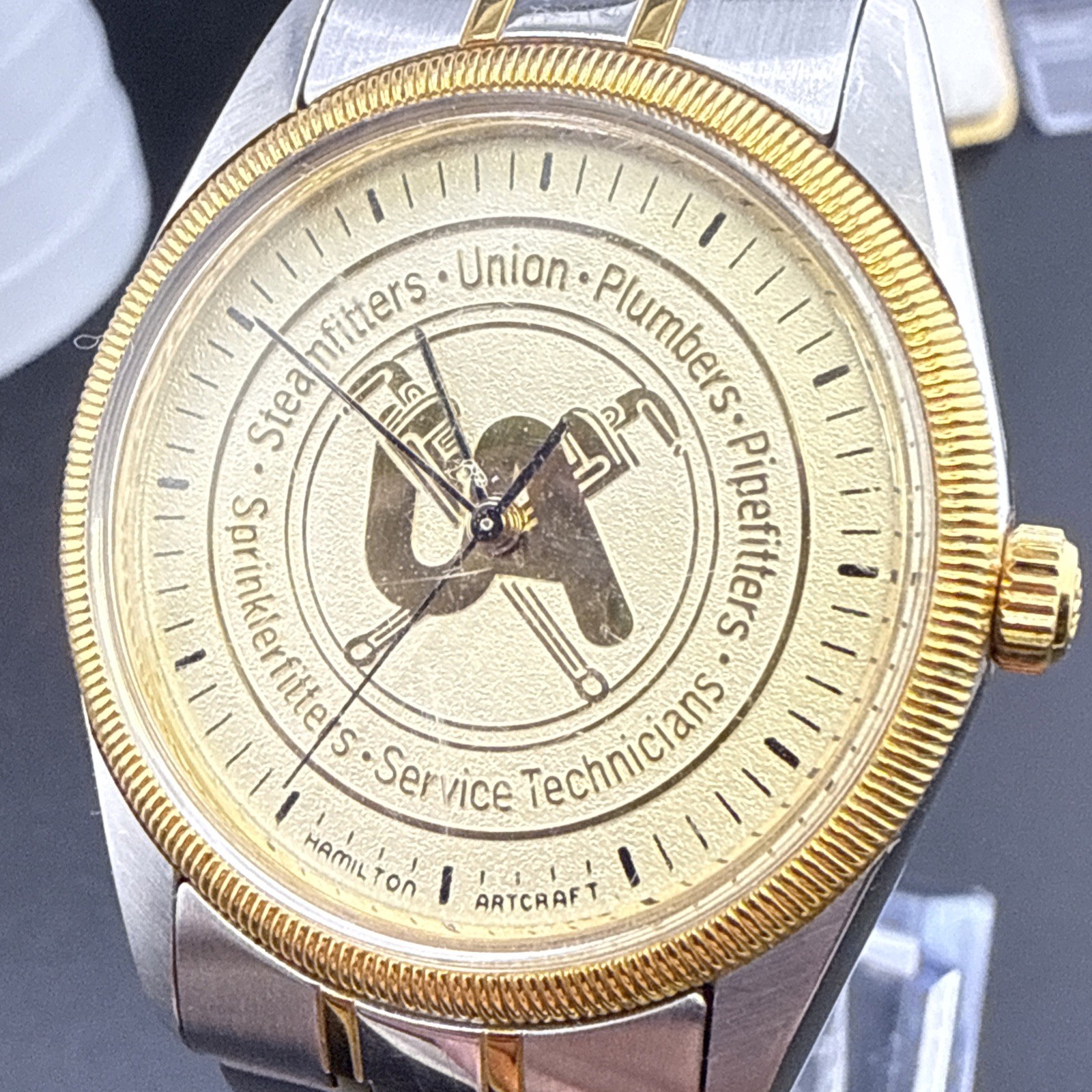 Vintage ***Hamilton Artcraft*** UA Plumbers Pipefitters Union Gold Quartz Watch