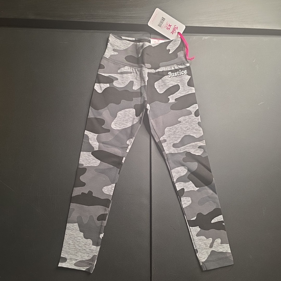 Justice Camo Leggings - size 5/6