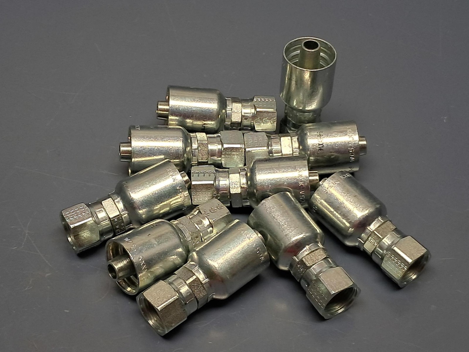 Lot of 10 - OEM PARKER 1JC43-8-8 Hydraulic Hose Fitting w/ 1/2'' Female
