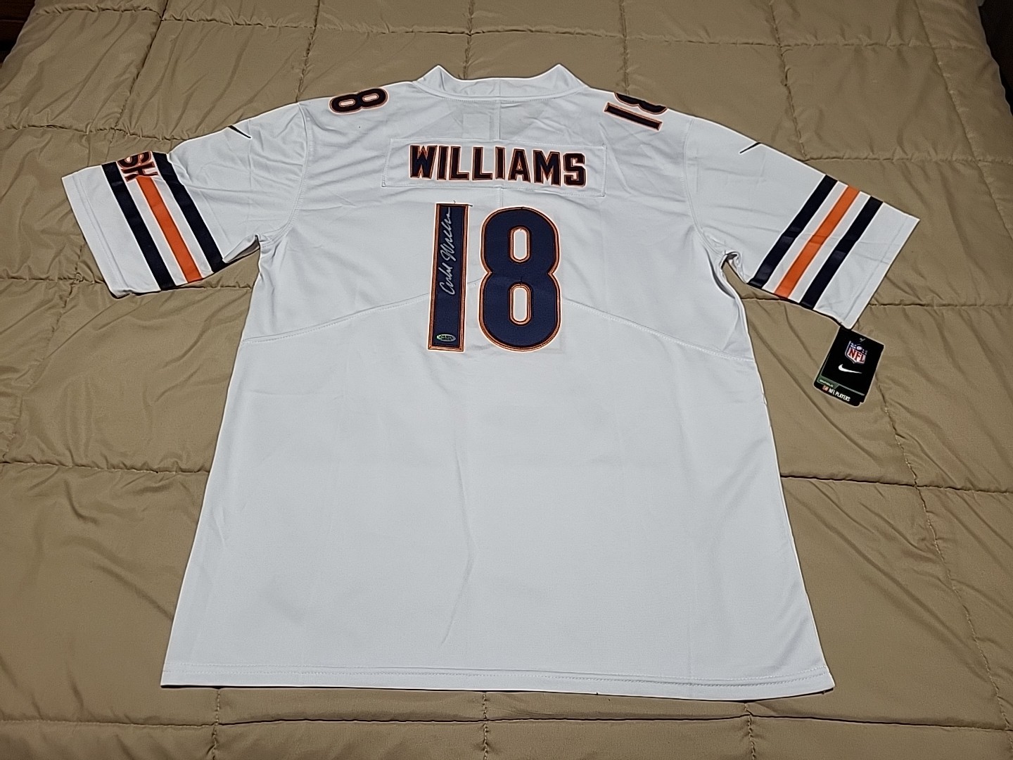 CALEB WILLIAMS Uniform #18 Hand-Signed Autographed Jersey W/COA (CHICAGO BEARS) CALEB WILLIAMS Uniform #18 Hand-Signed Autographed Jersey W/COA (CHICAGO BEARS)