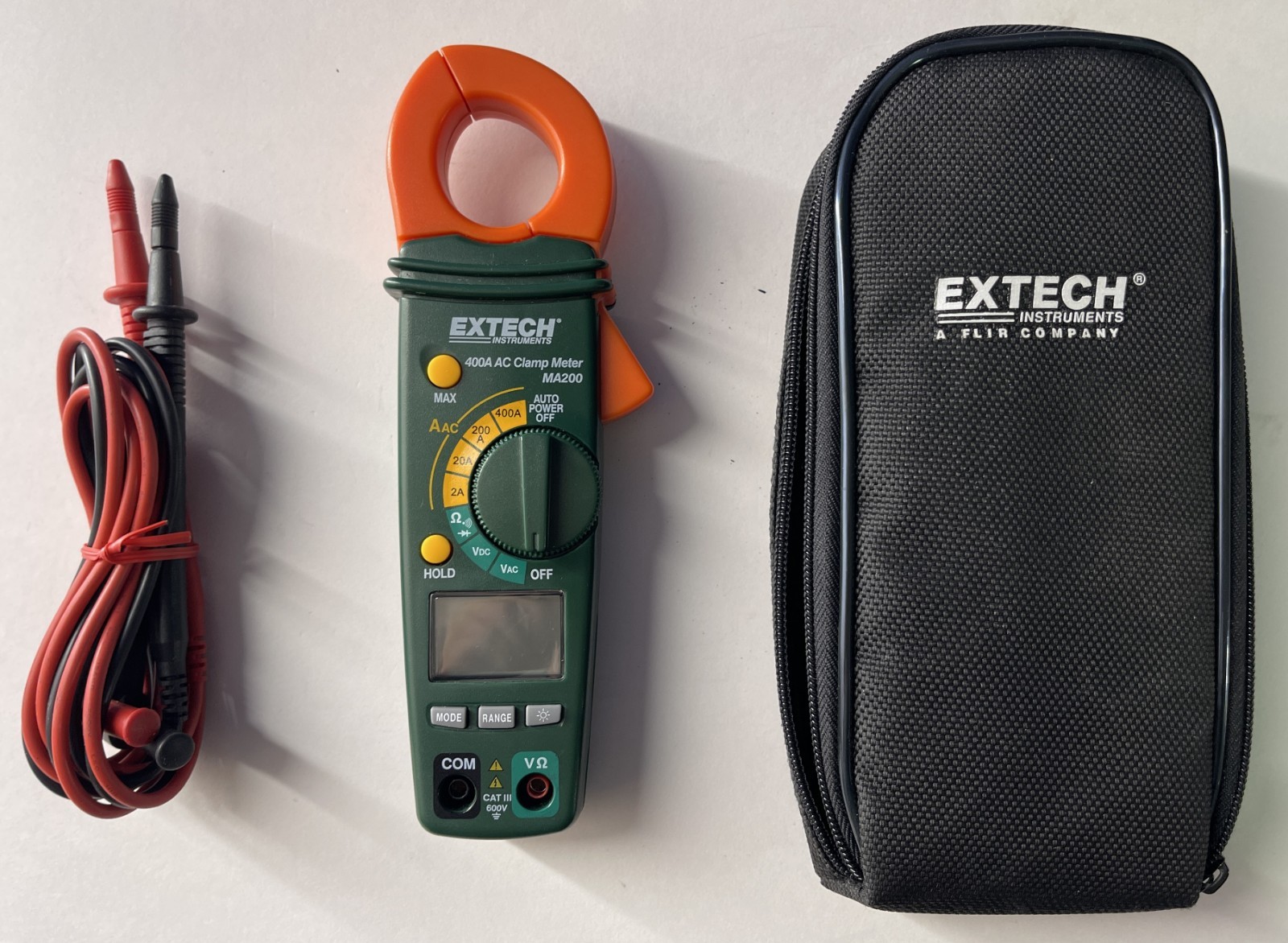 Extech Instruments MA200 True-RMS AC/DC Clamp with Probes Extech Instruments MA200 True-RMS AC/DC Clamp with Probes