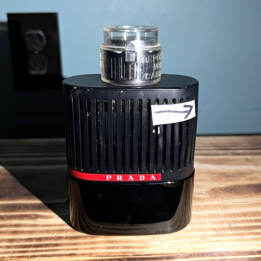 PRADA Luna Rossa Extreme (2013) (Discontinued) (Description)