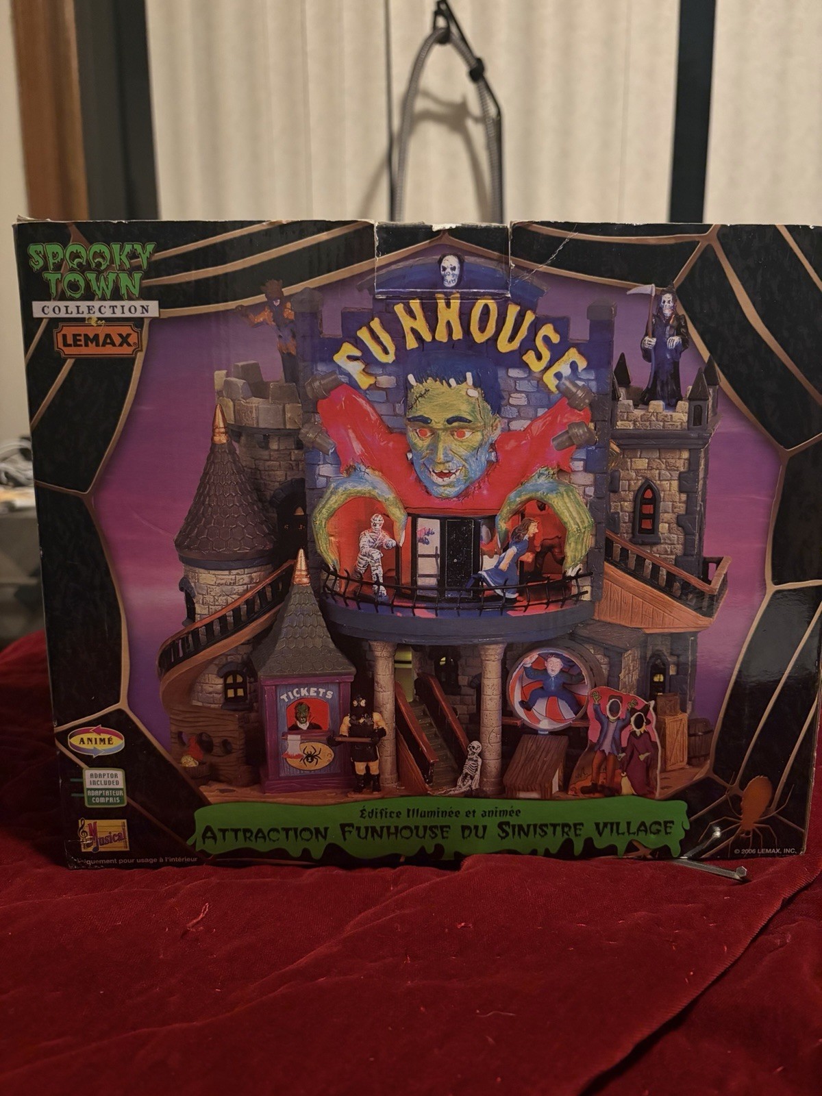 Lemax Spooky Town Animated Illuminated Funhouse Halloween Village Resin 2008