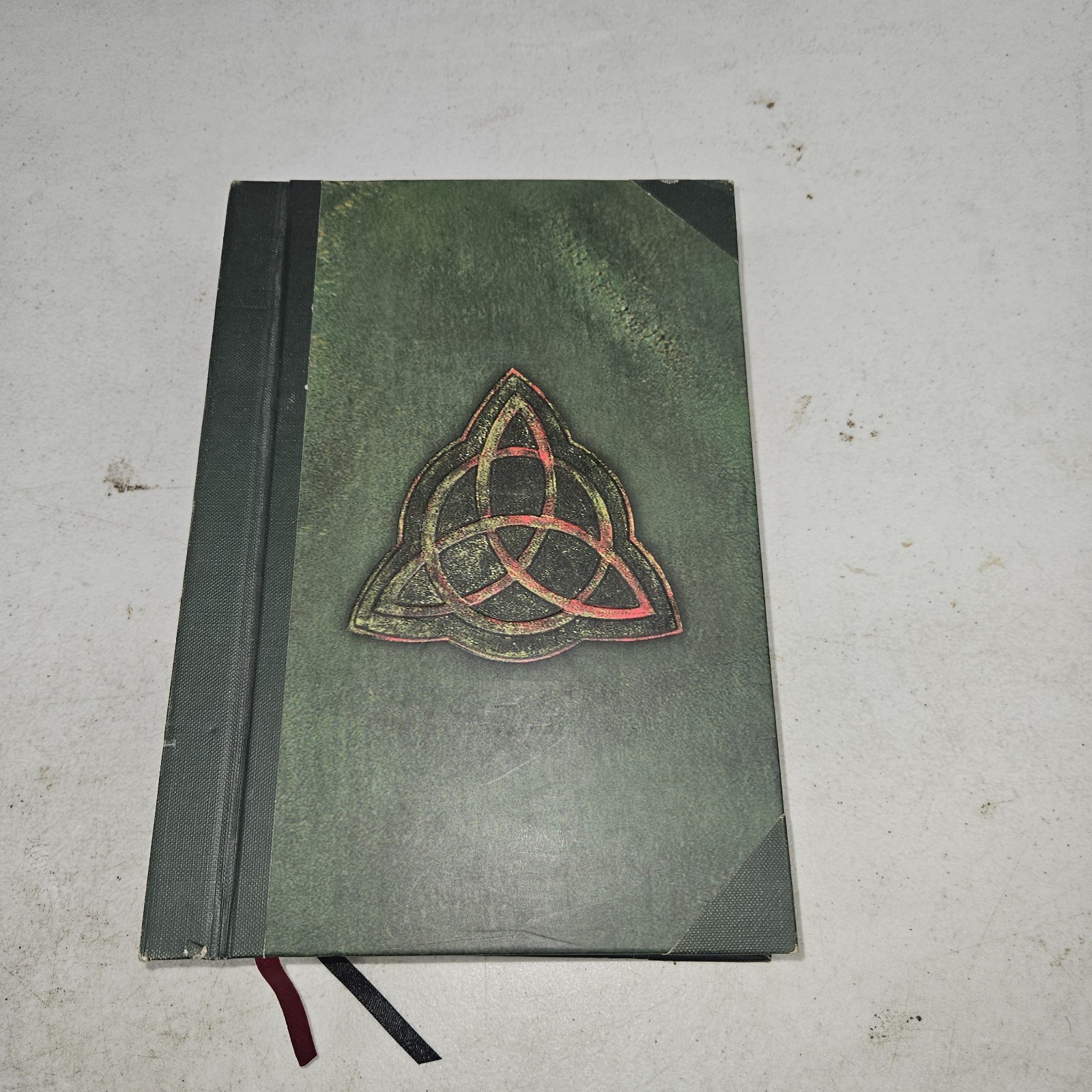 Charmed The Complete Series DVD Book of Shadows Collector\'s Box Set Charmed The Complete Series DVD Book of Shadows Collector\'s Box Set