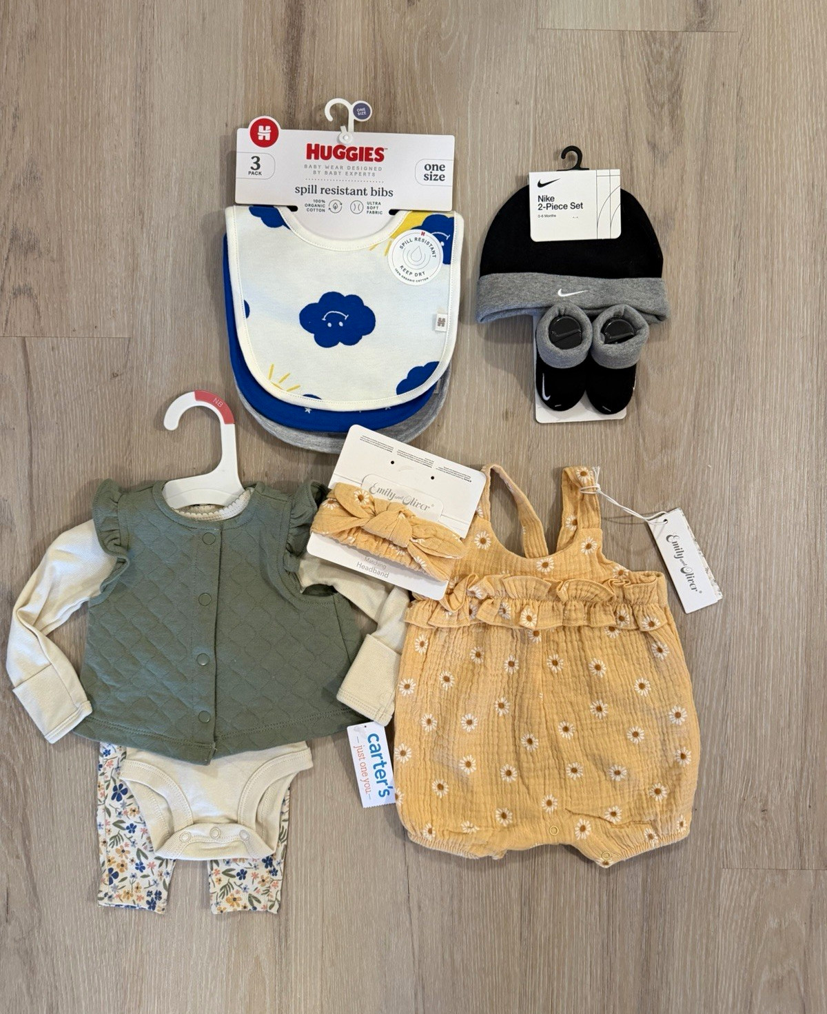 Carter\'s Nike Huggies Emily & Oliver Baby Girl Clothing Lot NB-3M Organic Carter\'s Nike Huggies Emily & Oliver Baby Girl Clothing Lot NB-3M Organic
