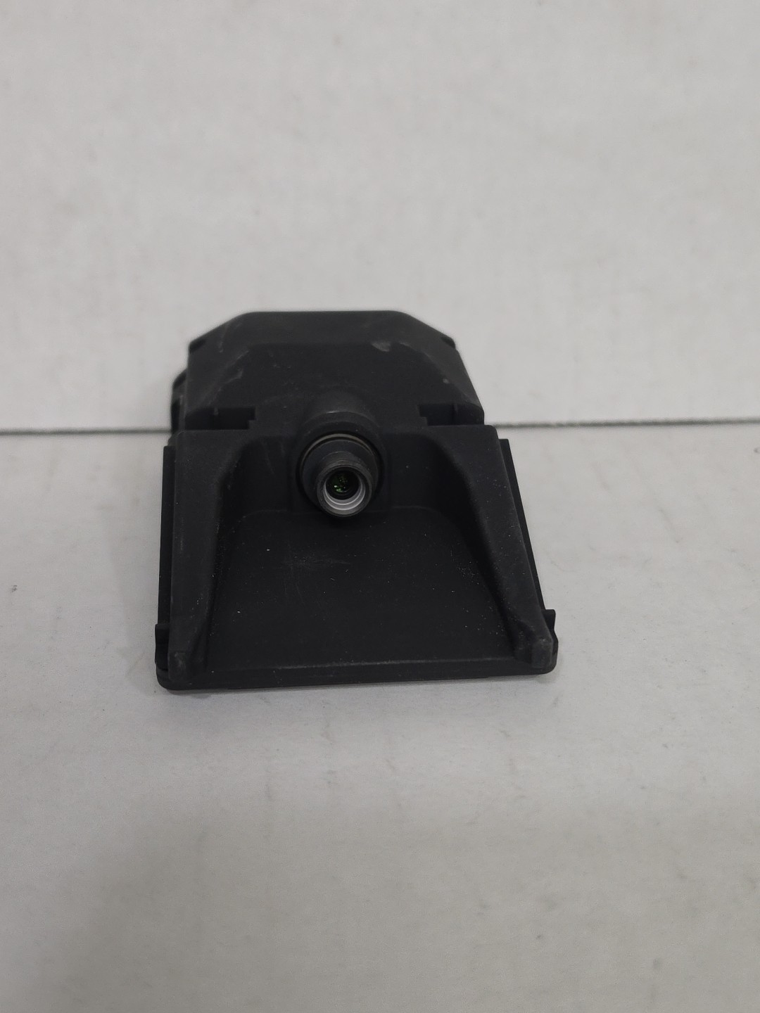16 17 18 19 20 Kia Optima Windshield Mounted Lane Keep Assist Camera 95895D5100 16 17 18 19 20 Kia Optima Windshield Mounted Lane Keep Assist Camera 95895D5100
