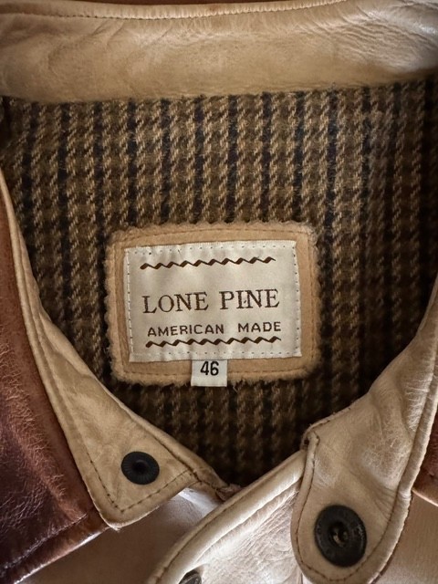Lone Pine Vintage Leather Mens Jacket Tan with Brown Collar, Excellent condition Lone Pine Vintage Leather Mens Jacket Tan with Brown Collar, Excellent condition