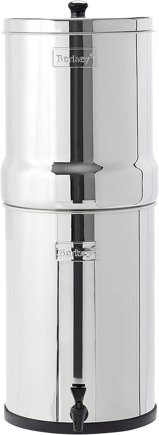 Crown Berkey Water System Blemished w/2 Brand NEW Ceramic Filters