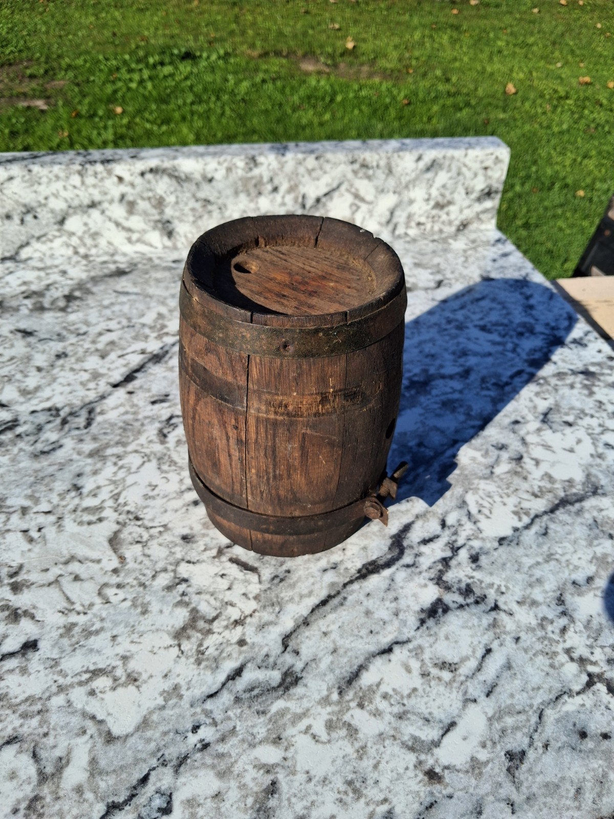 Antique Primitive Small Wood Barrel Keg Brown with Metal Hoops