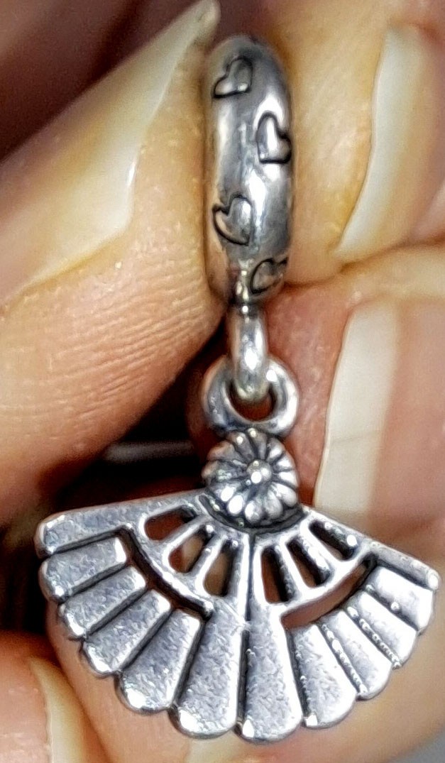 Pandora 791110 Hearts Aflutter Dangle