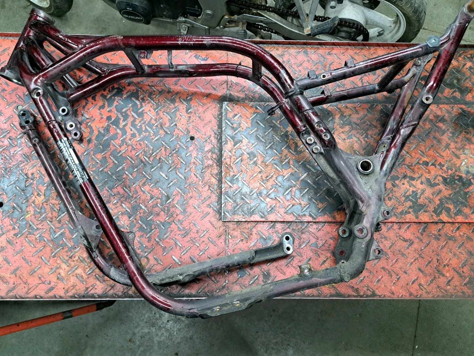 1986 Suzuki Intruder 700 Vs700gle Gle Frame Chassis Body Main - Not Crashed OEM
