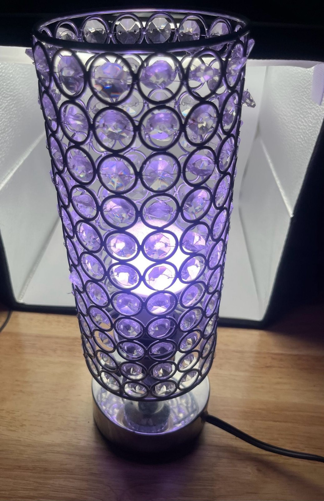 Modern Cylindrical Crystal and Chrome Table Lamp with USB Charging Ports Modern Cylindrical Crystal and Chrome Table Lamp with USB Charging Ports