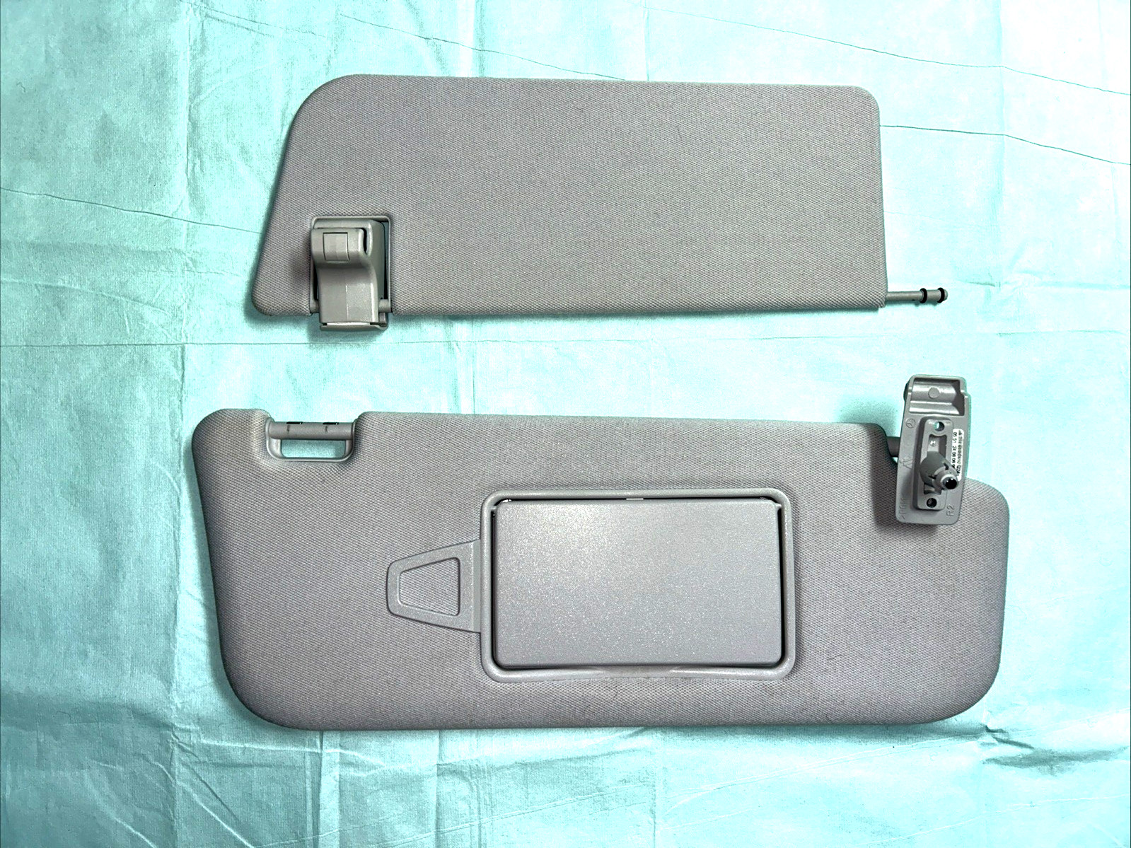 2003 2009 MERCEDES-BENZ E320 E350 E500 E550 E55 E63 AMG RIGHT SUN VISOR