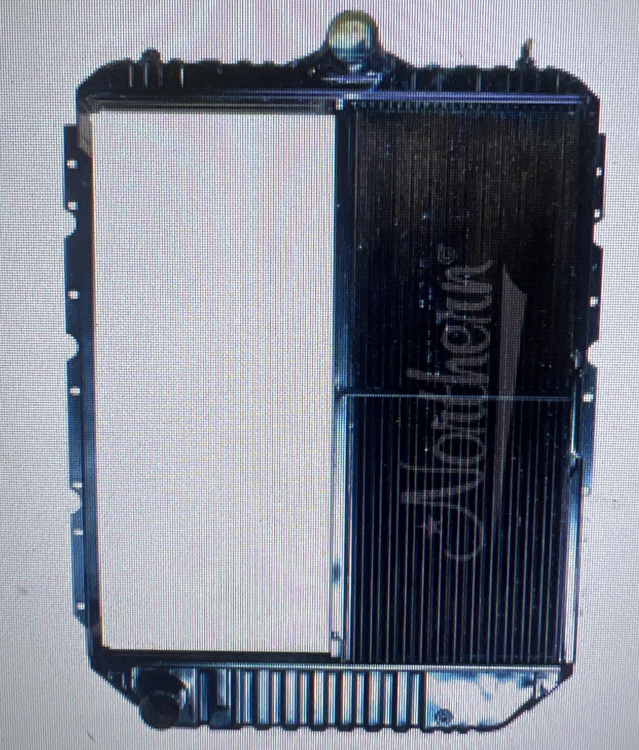 New 238519 Fits International / Blue Bird Radiator 30 1/2 x 12 5/8 x 2 1/16