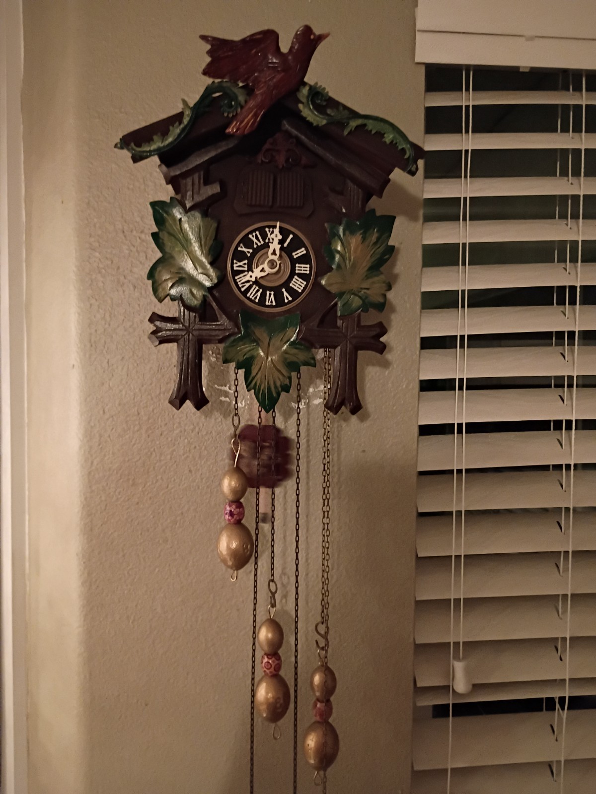 VINTAGE GERMAN MUSICAL CUCKOO CLOCK.WORKING....READ 