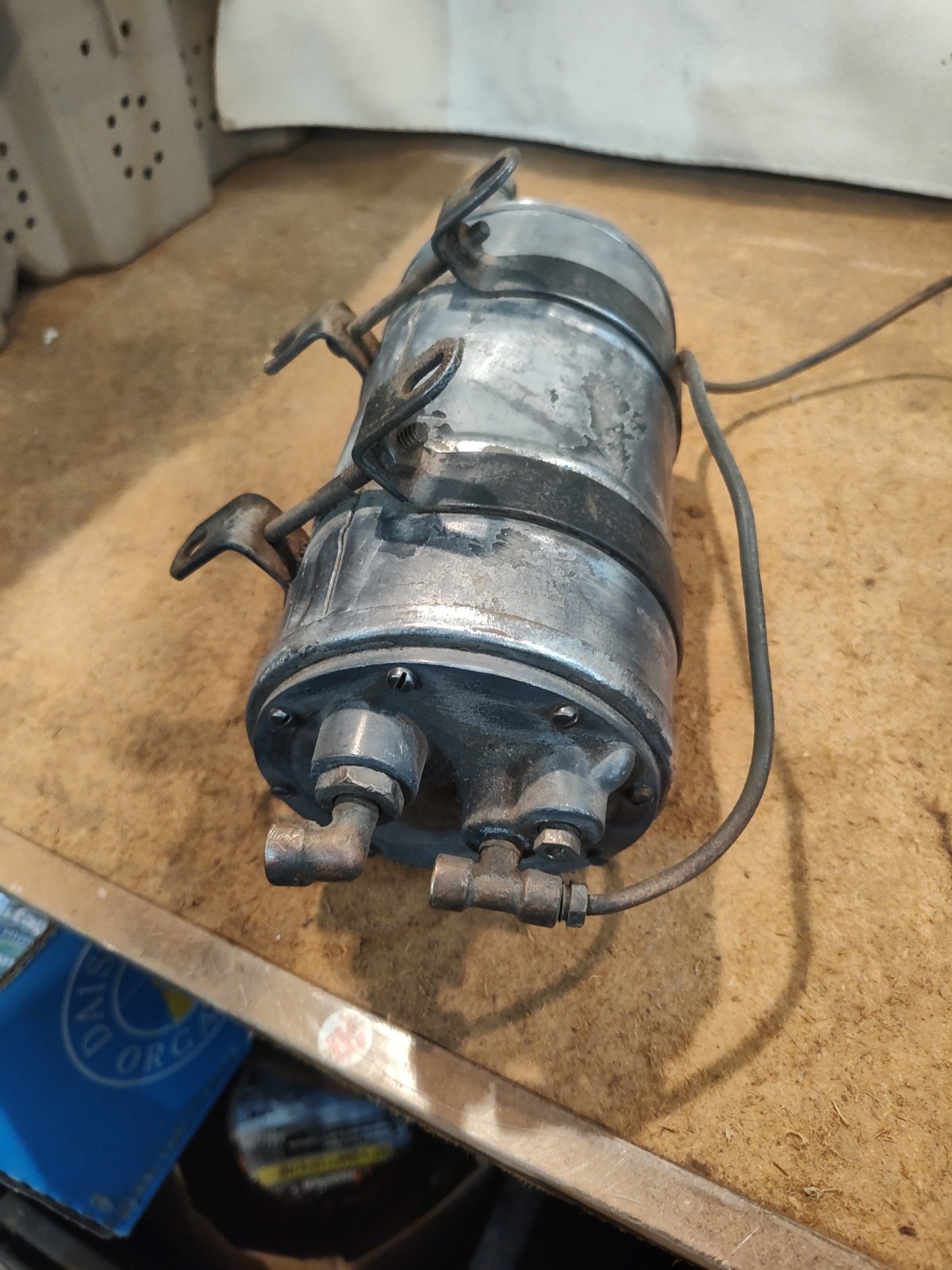 VINTAGE STEWART VACUUM GASOLINE SYSTEM HOUSING Pat . Feb 14 1911    2B MODE 215A
