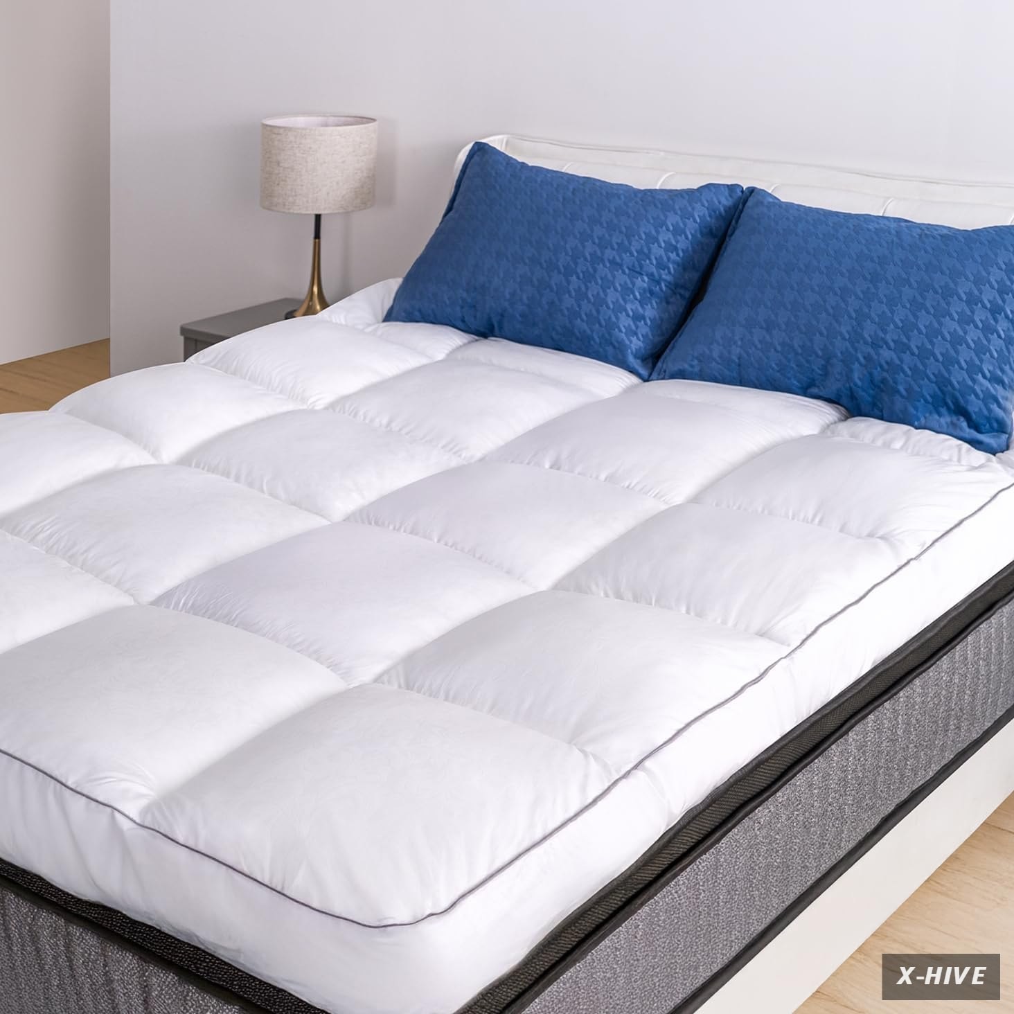 Cooling Hotel Quality Feather Bed Topper``
