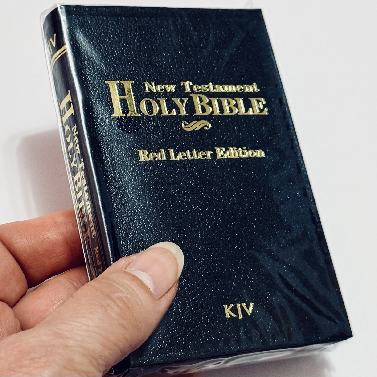 New Testament Pocket Bible KJV - Black Red Letter Edition
