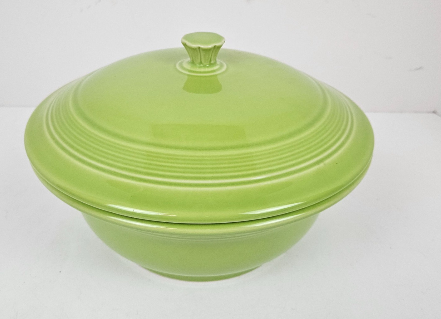 Vintage Homer Laughlin Fiesta Light Green Covered Casserole Fiestaware W/Lid Vintage Homer Laughlin Fiesta Light Green Covered Casserole Fiestaware W/Lid