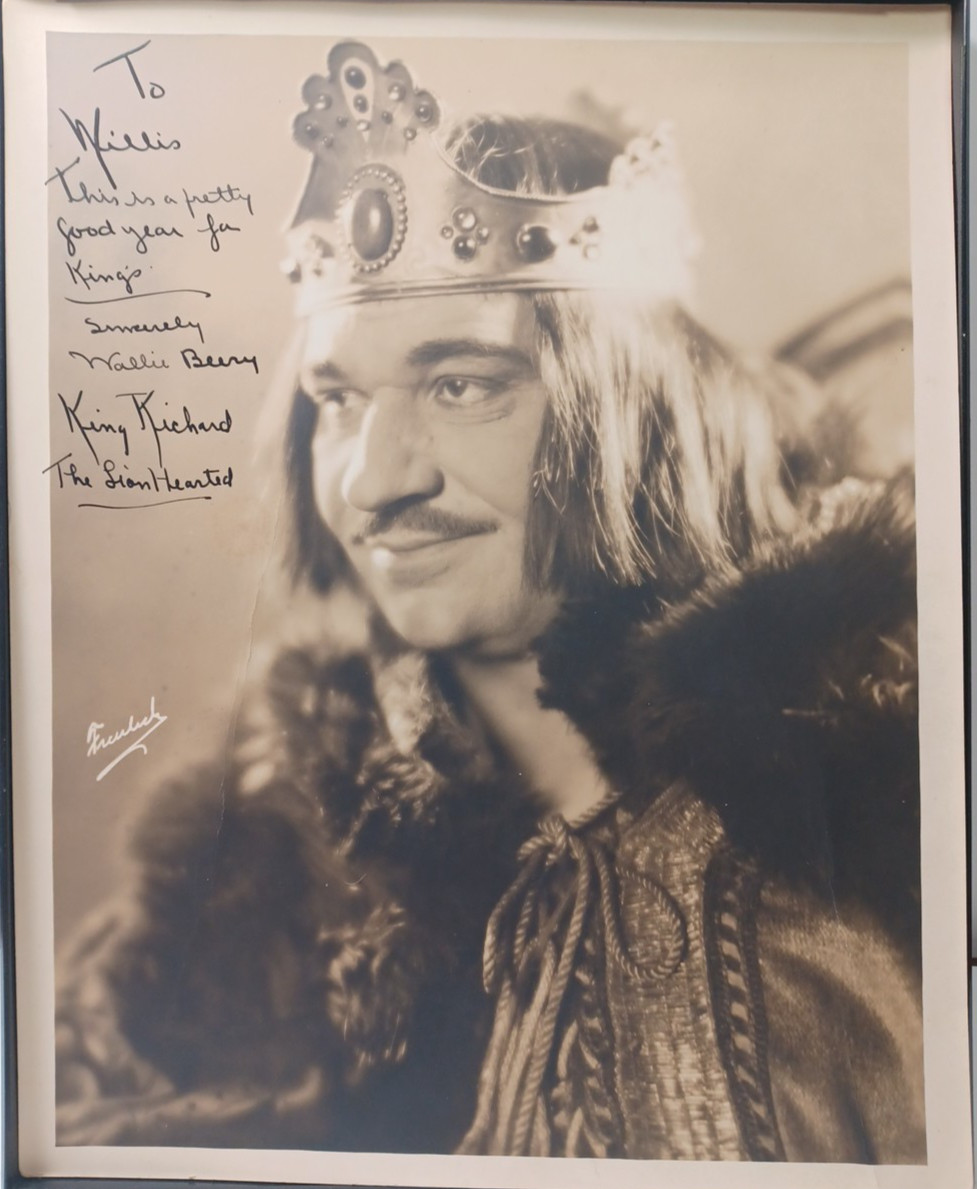 Vintage Serpa Film/ Stage Actor Wallace Beery Autographed ORG Photo 8 x 10 JRR44