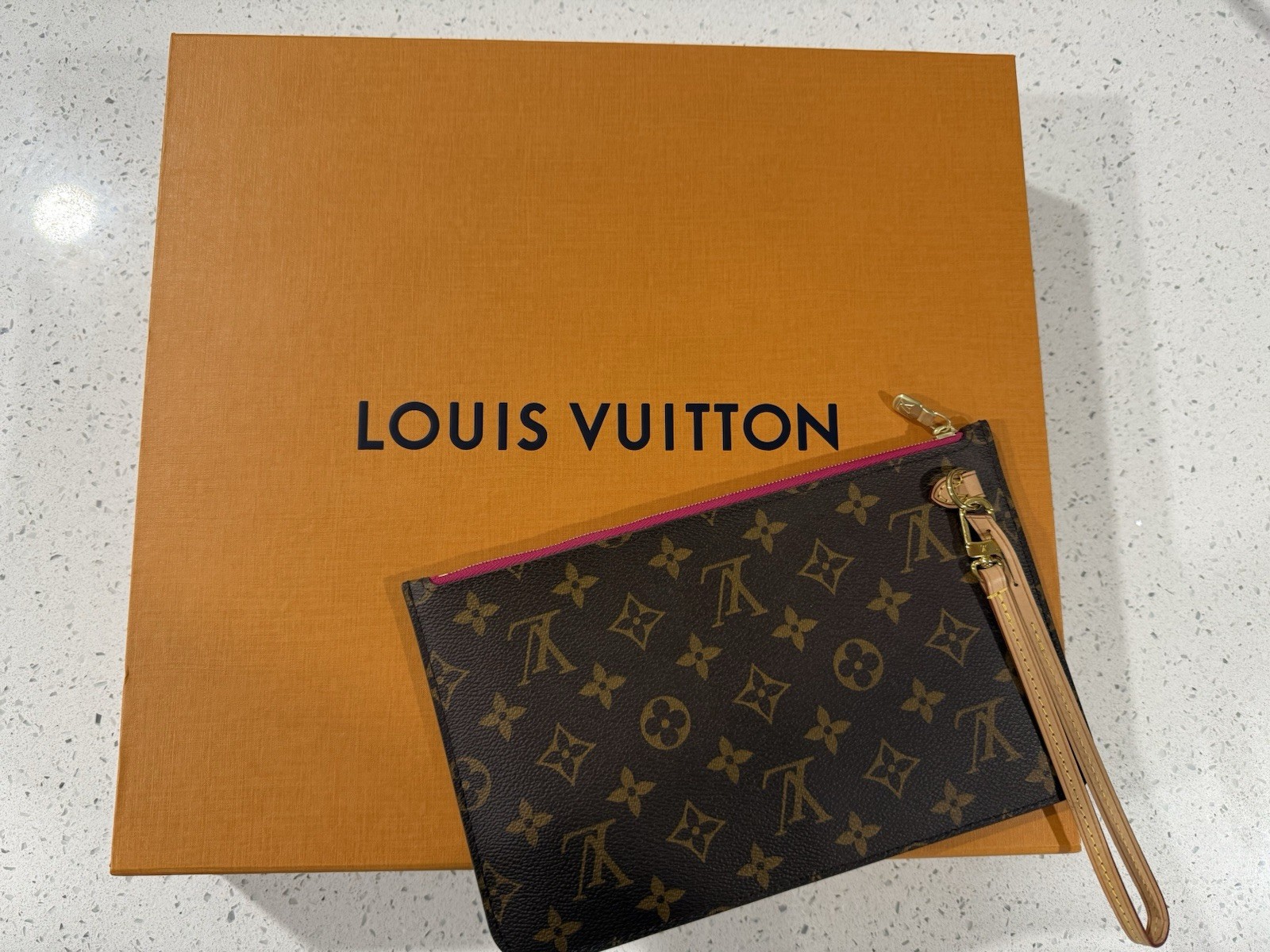 Authentic Louis Vuitton Neverfull Pochette - Monogram / Fuchsia - NEW