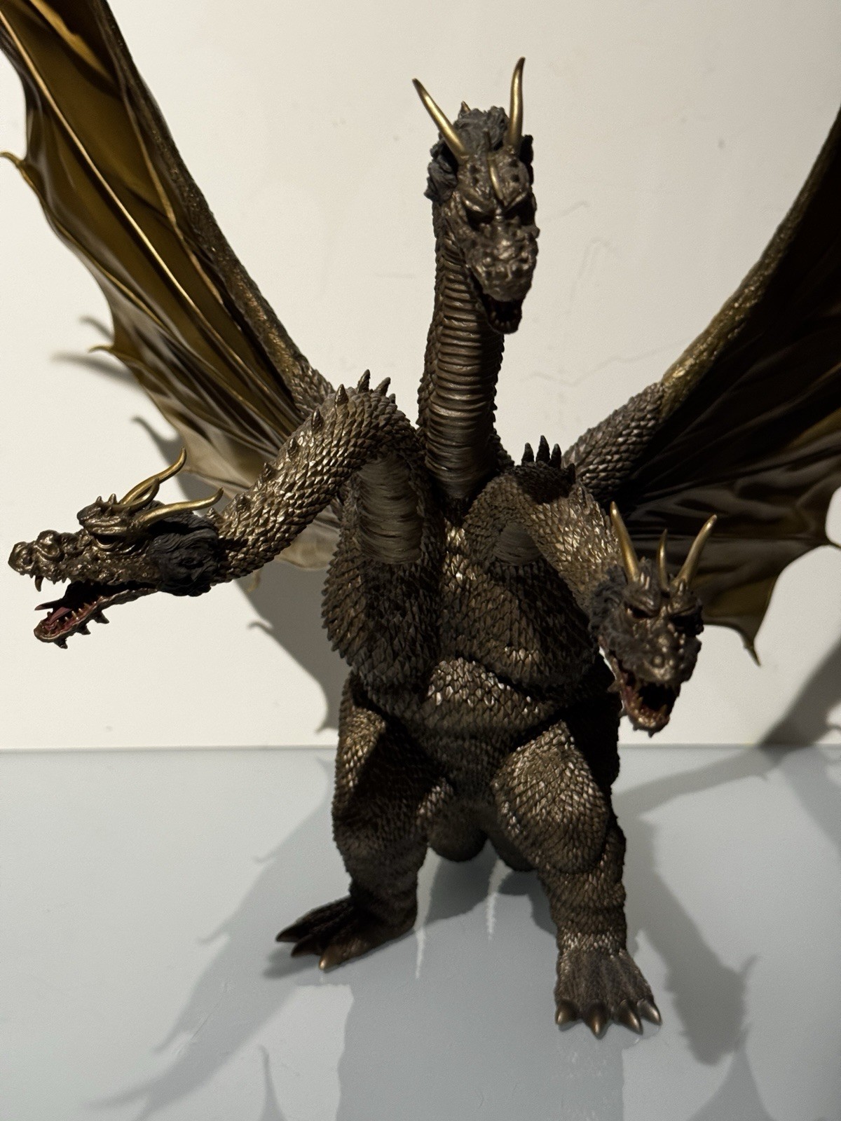 X-Plus Godzilla KING GHIDORAH 1968 : RARE USA Astro Monster DAM X-Plus Godzilla KING GHIDORAH 1968 : RARE USA Astro Monster DAM