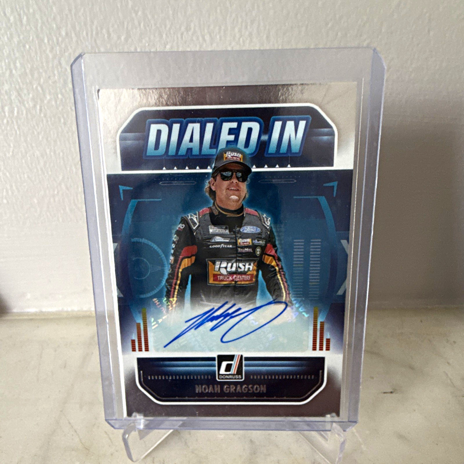 2026 Panini Donruss Racing Noah Gragson Dialed In Auto DIA-NGN Hard Signed 2026 Panini Donruss Racing Noah Gragson Dialed In Auto DIA-NGN Hard Signed