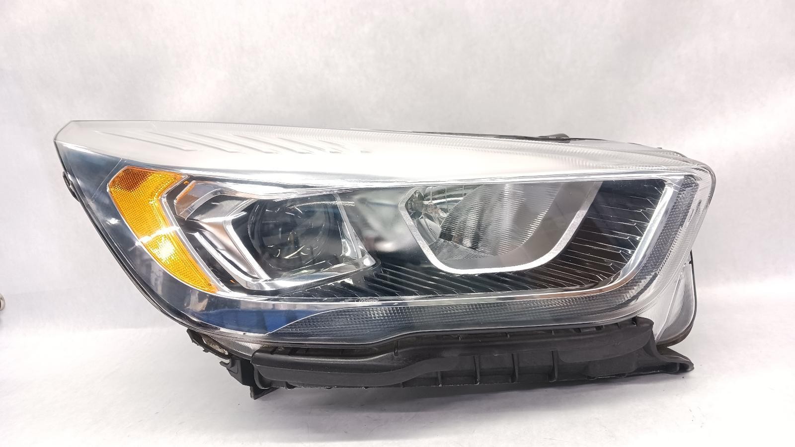 '17-'19 FORD ESCAPE Right passenger headlight halogen chrome OEM 6 Month Wnty