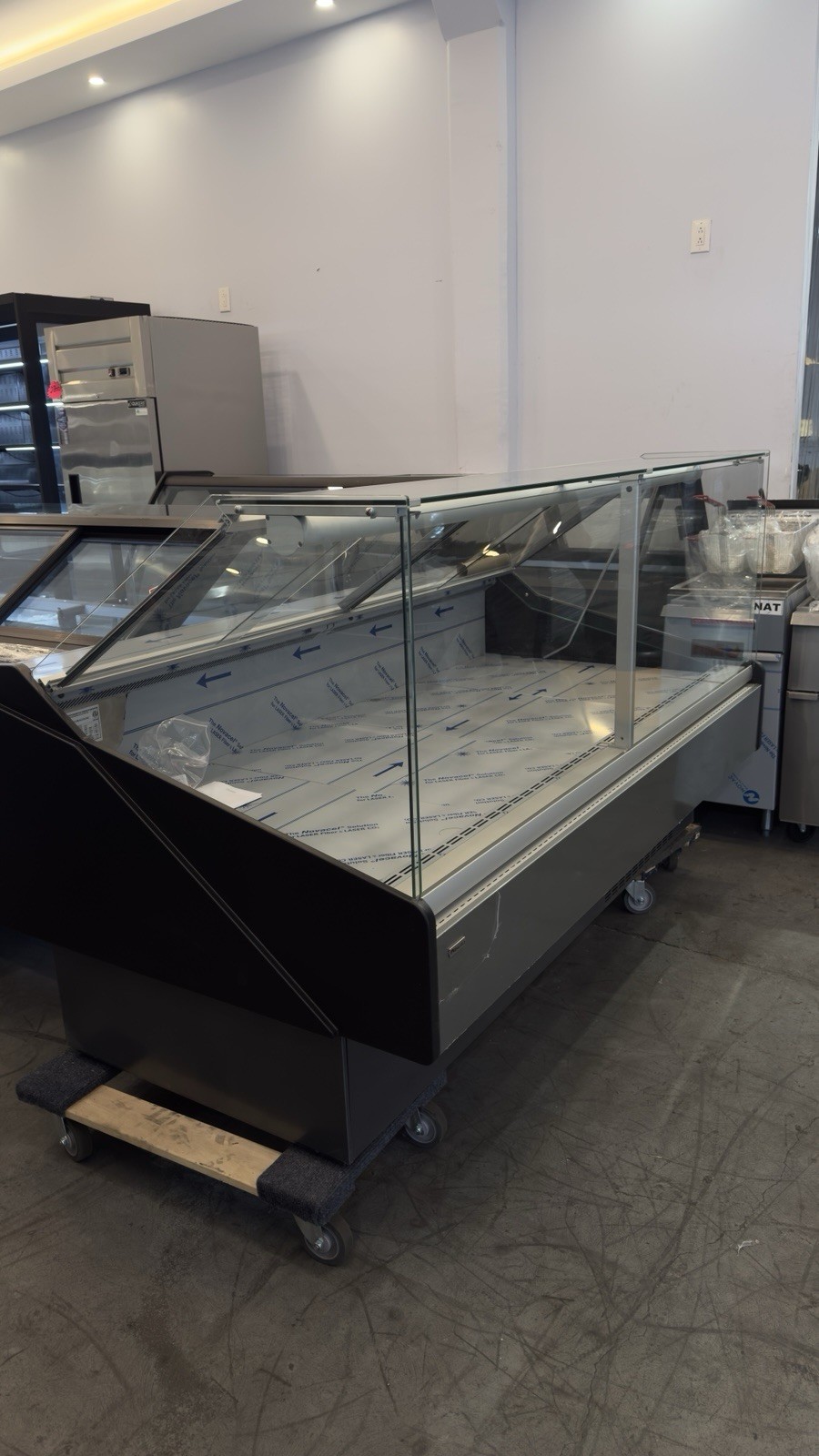 Fresh Meat / Deli / Butcher Display Stand