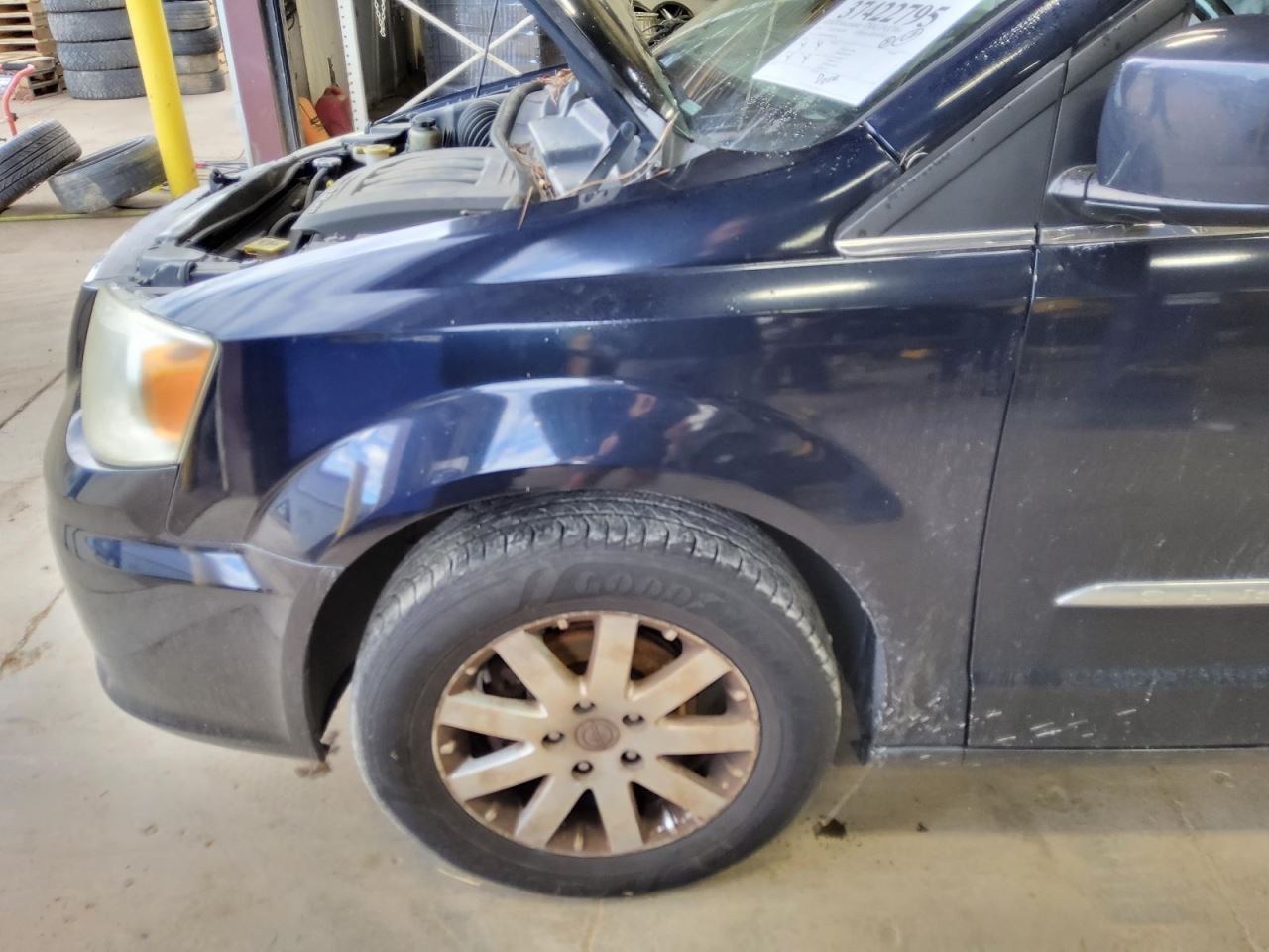 (LOCAL PICKUP ONLY) Driver Left Fender Fits 08-20 CARAVAN 336618