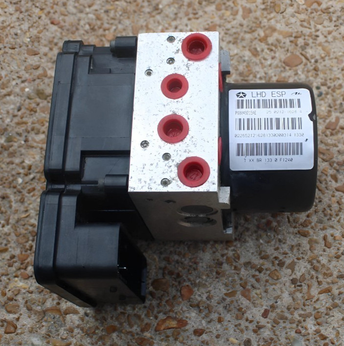 2007 - 2009 Jeep Compass ABS Anti-lock Brake Pump Assembly OEM