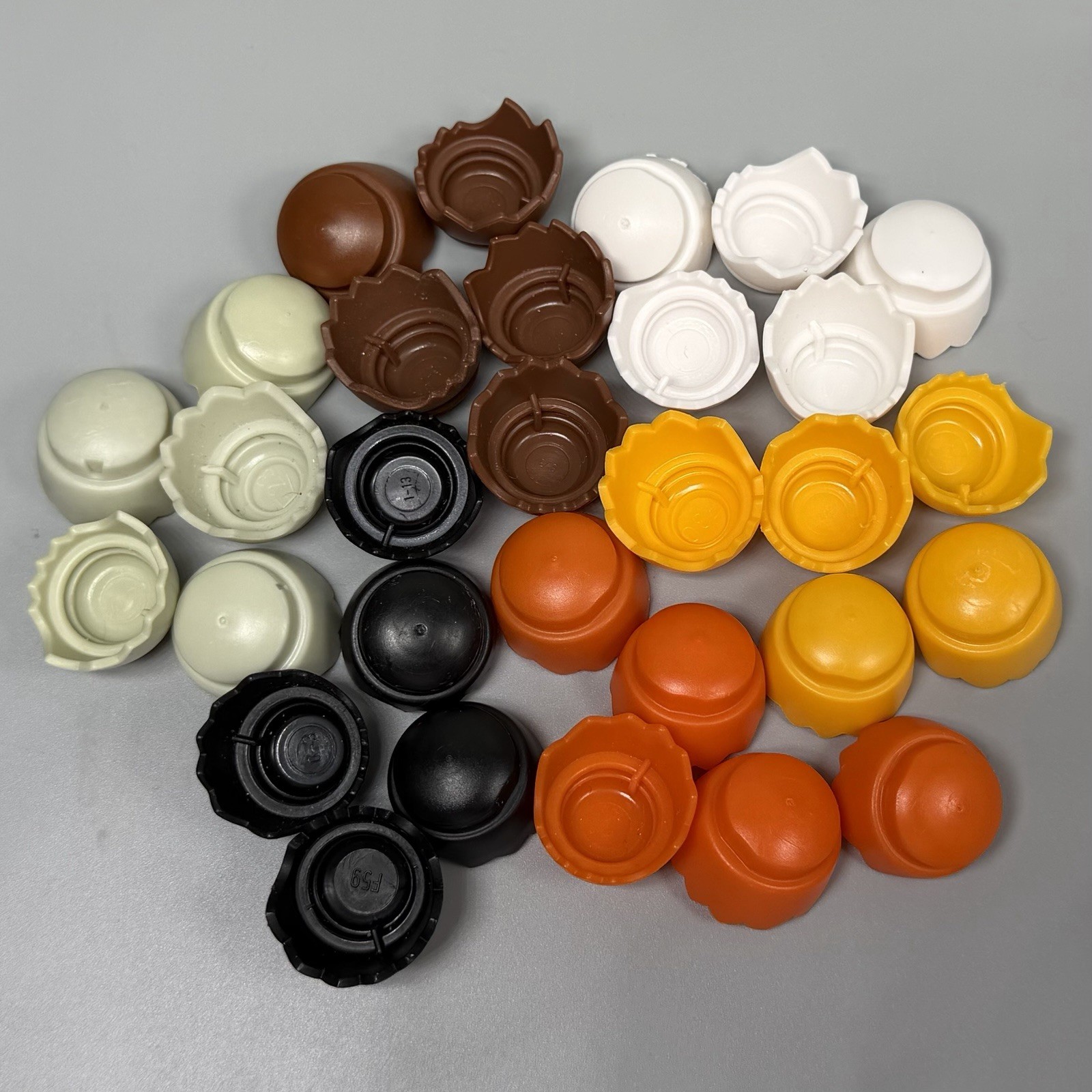 Playmobil Lot of 30 Mixed Male Straight Short Hair Piece Wigs Parts Adult Figure