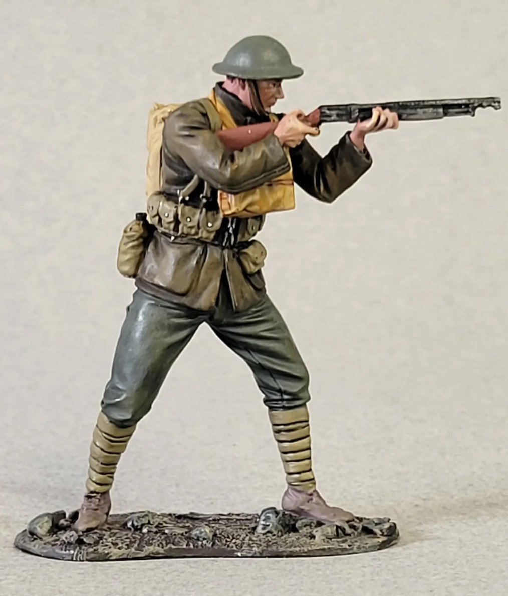 W. Britain - U.S.Marine Standing Firing Trench Shot Gun, Belleau Wood #13076